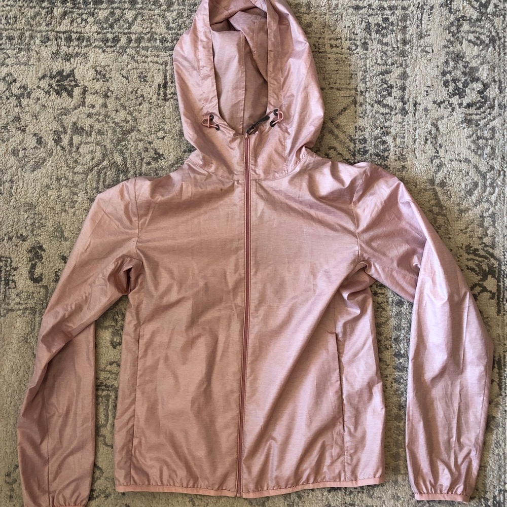 Super lightweight windbreaker from Uniqlo